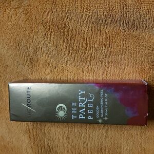 Golden Illuminizing Party Peel